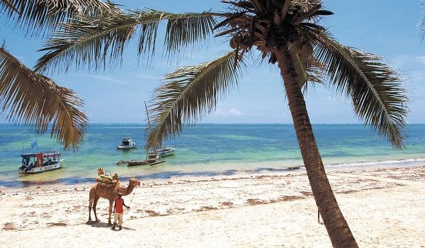 mombasa-beaches-tourism destinations-tourists-Famio