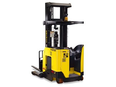 Reach truck-forklift trucks