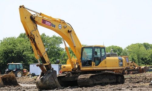 Crawler Excavators-excavator types-earthmoving equipment