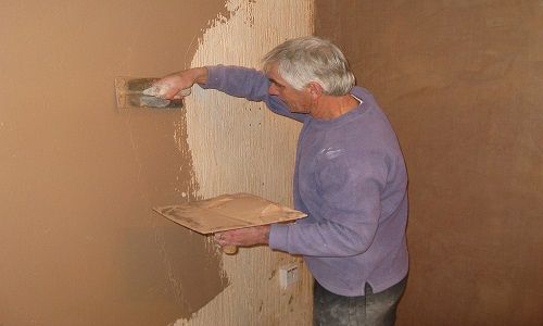 skim coat walls-roll-mud