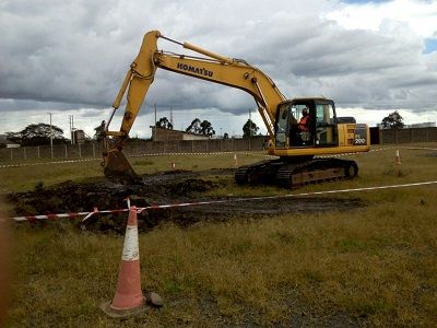 famio excavator rental