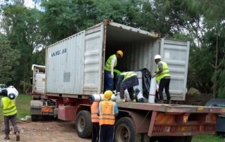 Famio Container unloading