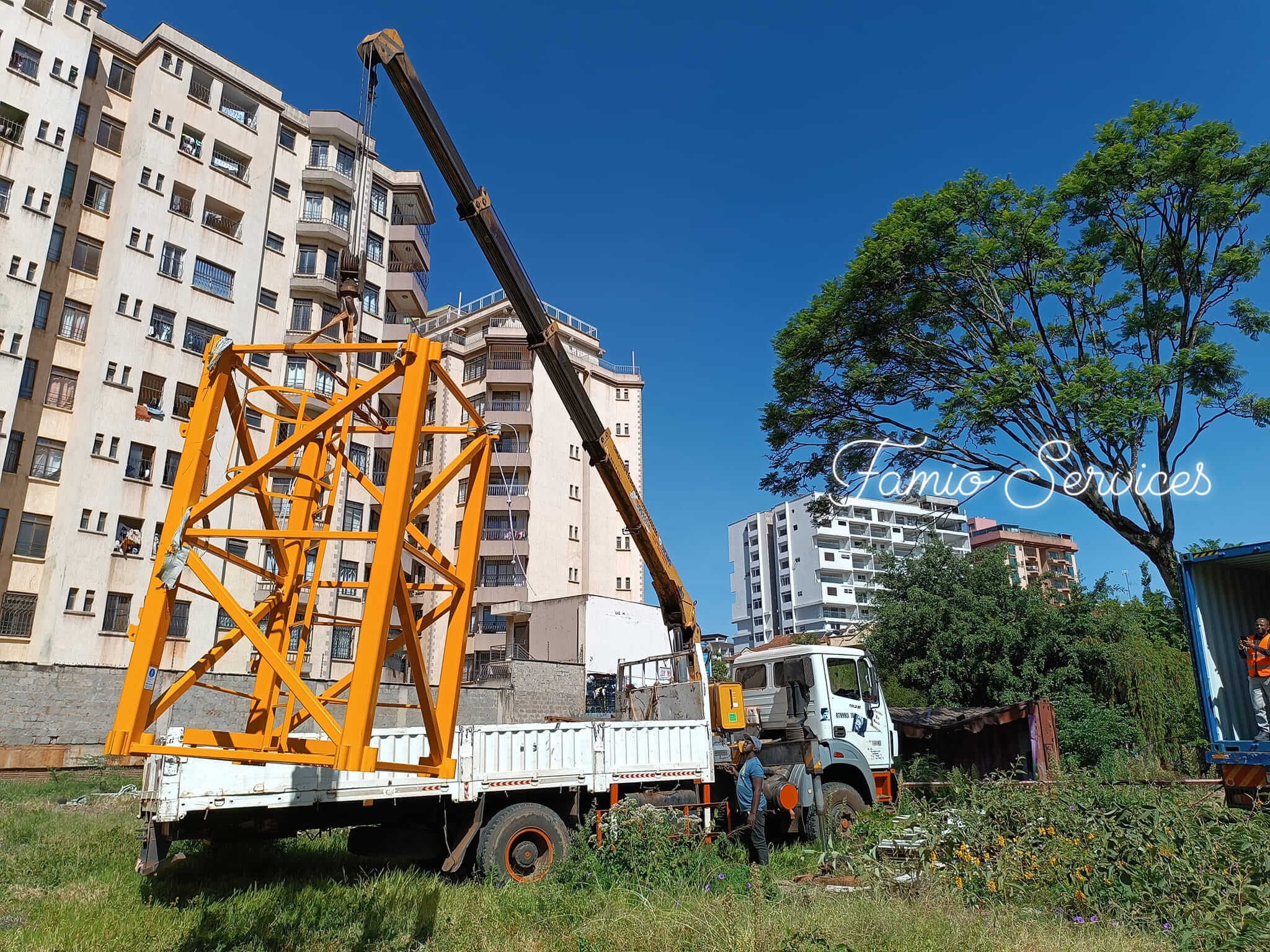 Boom Truck for lifting equipment